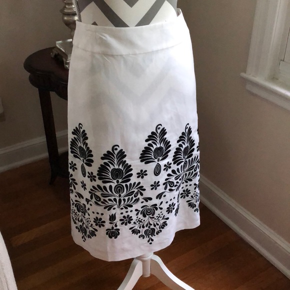 LOFT Dresses & Skirts - 🎉LOFT Black & White Linen Skirt Host Pick Twice